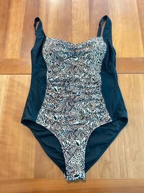 Your Best Look One Piece Swimsuit Size 16 Animal Print Tummy Control Swimwear